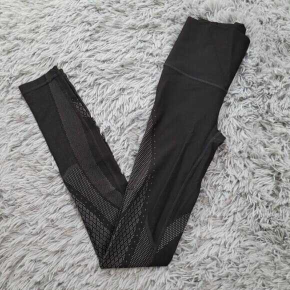 Lululemon Women Mapped Out HR Tight - Size 2 - Picture 6 of 11